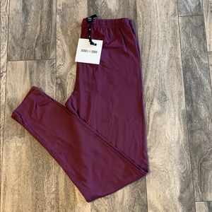 Agnes and Dora leggings